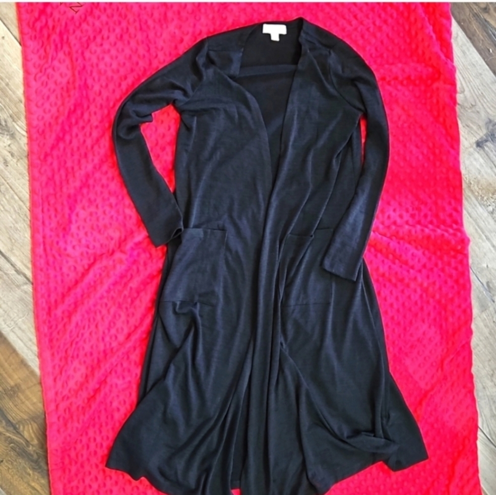 LuLaRoe Duster in Solid Black XS NWOT Sarah I like to size down 2 sizes